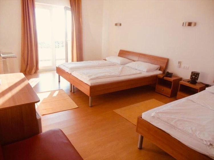 Hotel Lukas Gradac  Kültér fotó