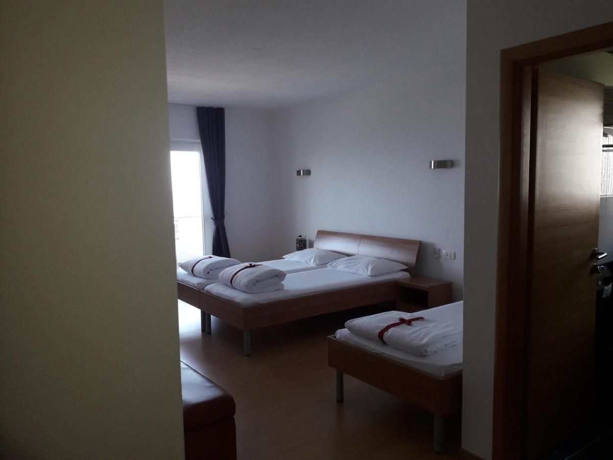 Hotel Lukas Gradac  Kültér fotó